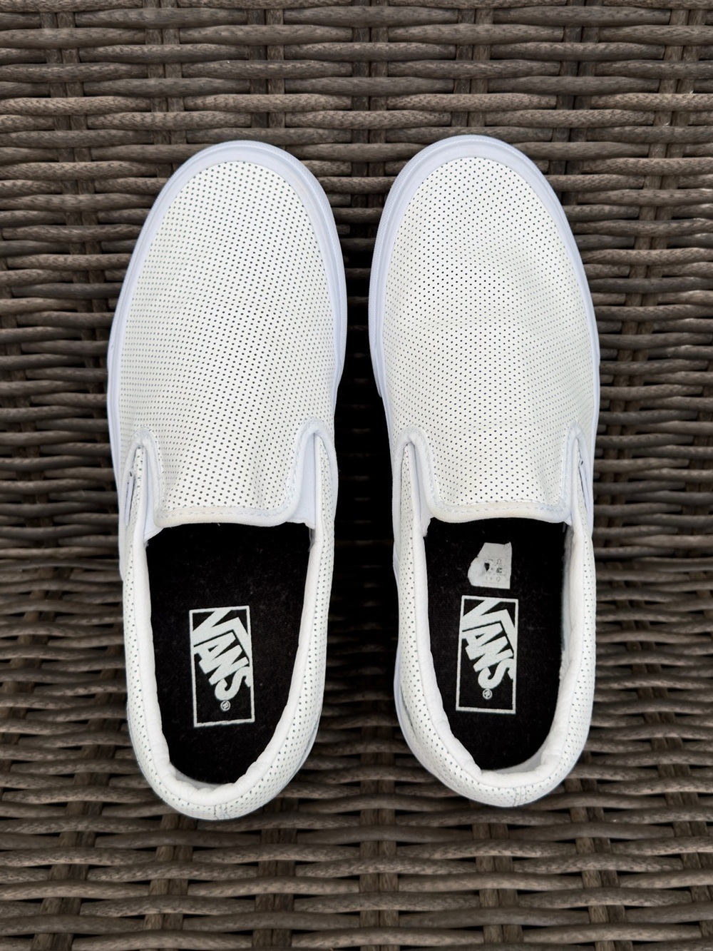 Vans Classic Slip-On Perf Leather White Sneakers Men’s 8.5 Women’s 10 EU 41